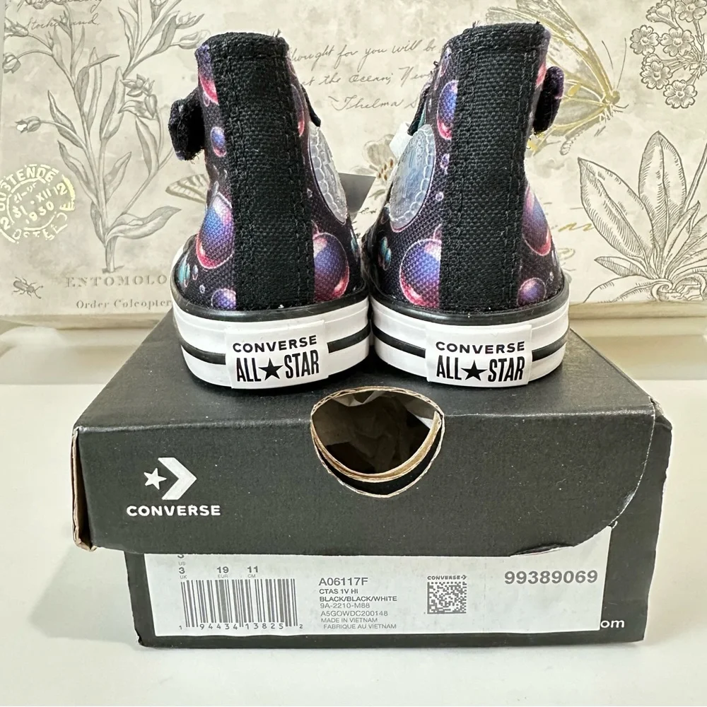 Converse Chuck Taylor All Star Hi Sneaker 1V Bubbles Black (INFANT SIZE: 3 US)